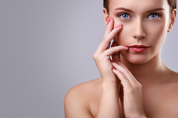 Moisturizing cream with SPF products